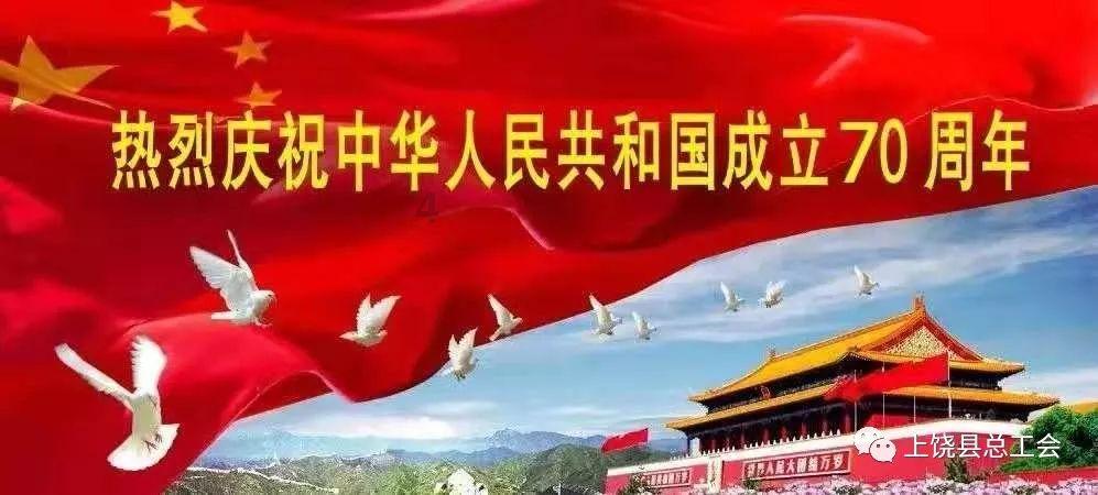 我的世界联机生存：收集了好些材料 表妹他们终于做出了附魔台游戏画面